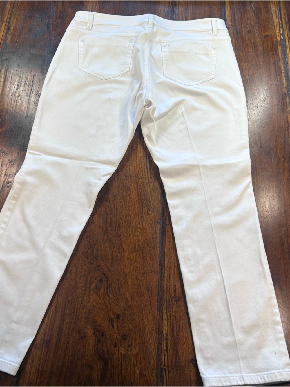 J. Jill authentic fit Slim Ankle Sz 10p in white; minimal, classic, effortless - Picture 4 of 8